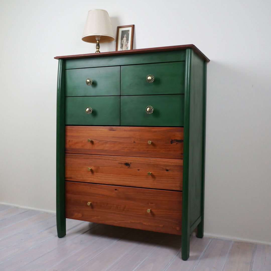 Green chest of drawers