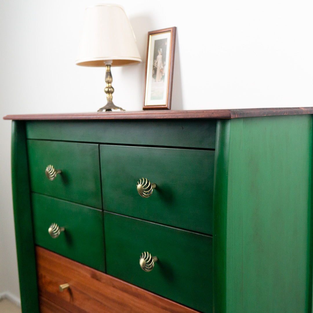 Green chest of drawers